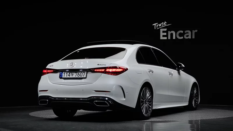 Mercedes-Benz C-Class