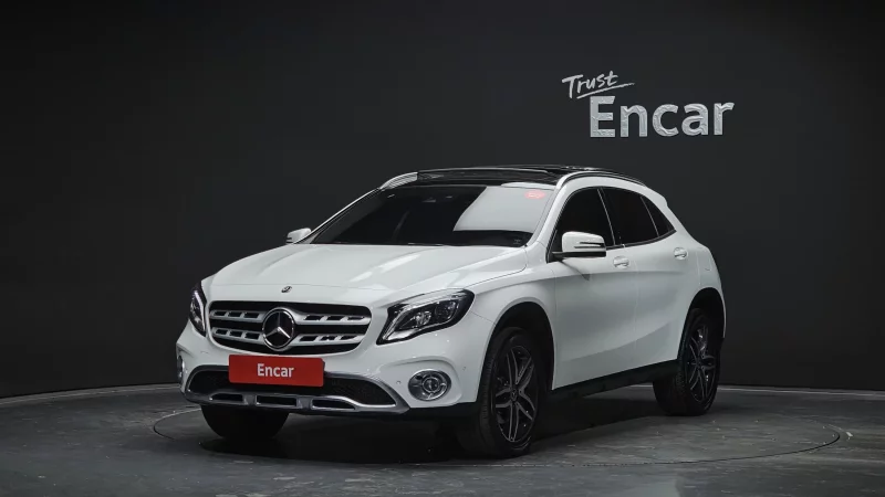 Mercedes-Benz GLA-Class