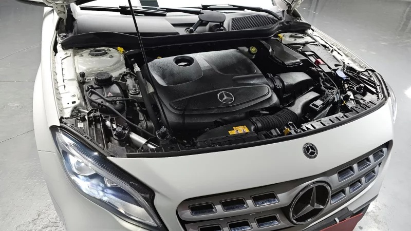 Mercedes-Benz GLA-Class