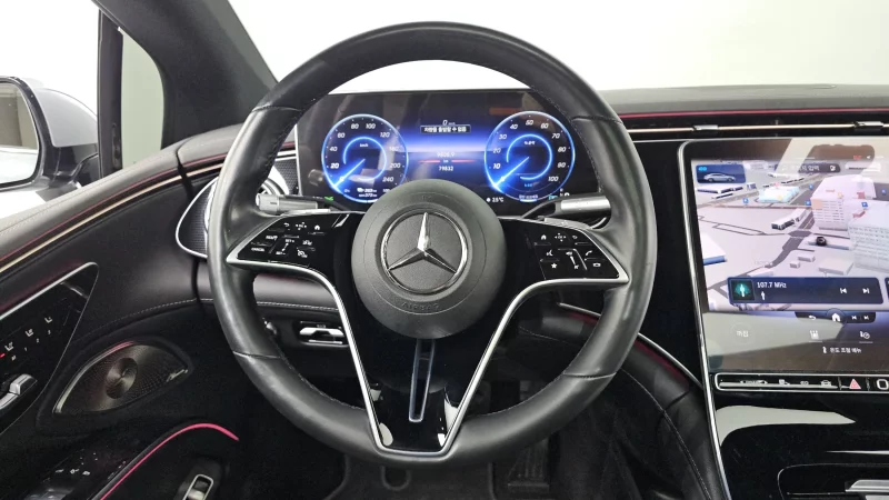 Mercedes-Benz EQS