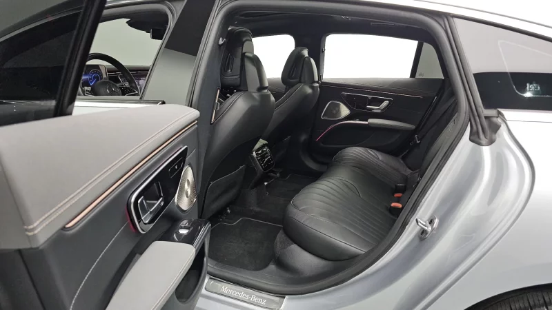 Mercedes-Benz EQS