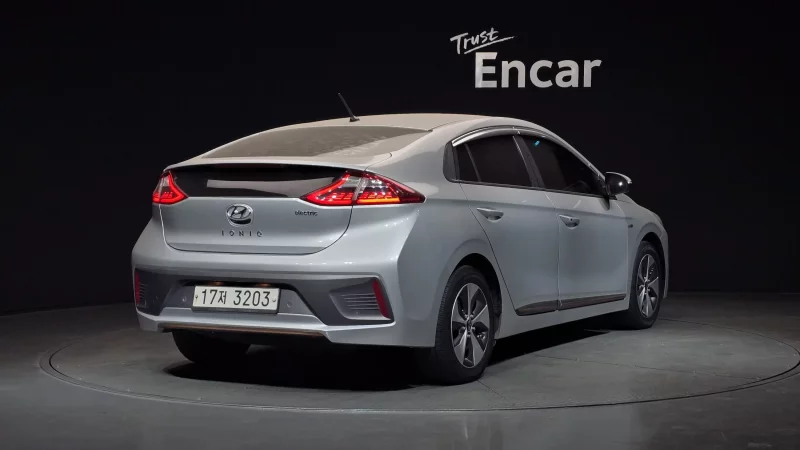 Hyundai Ioniq