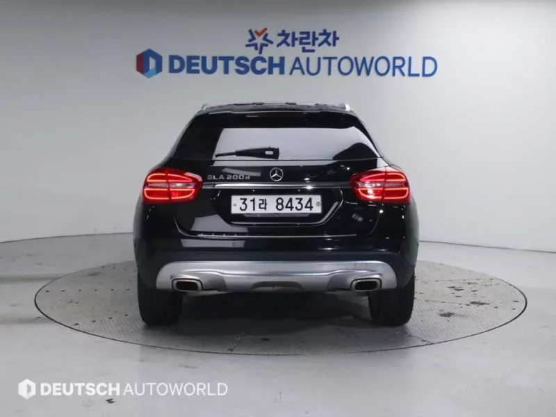 Mercedes-Benz GLA-Class