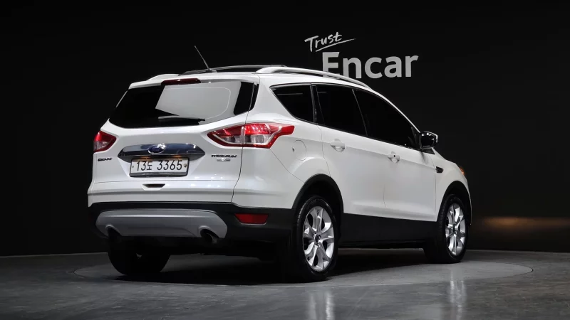 Ford ESCAPE