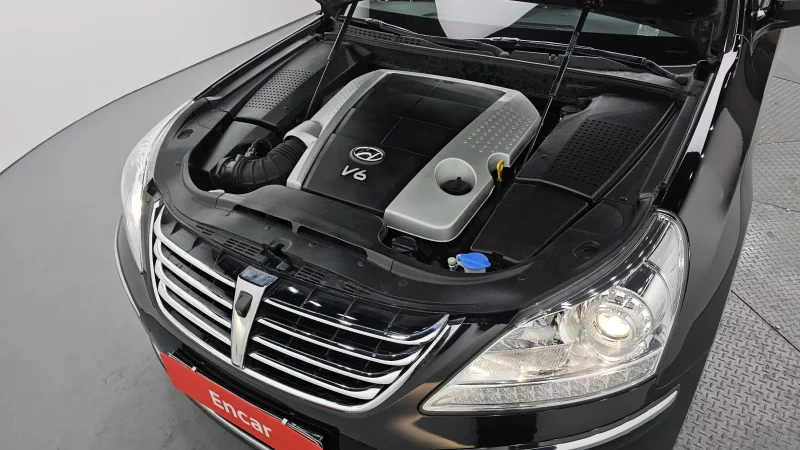 Hyundai Equus