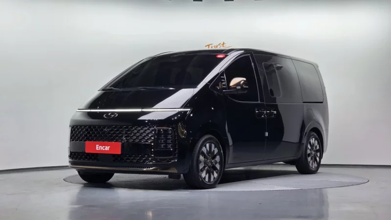 Hyundai Staria