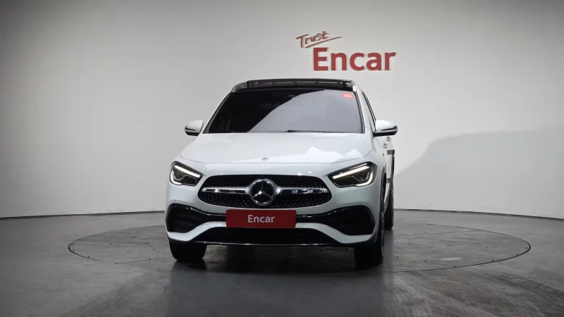 Mercedes-Benz GLA-Class