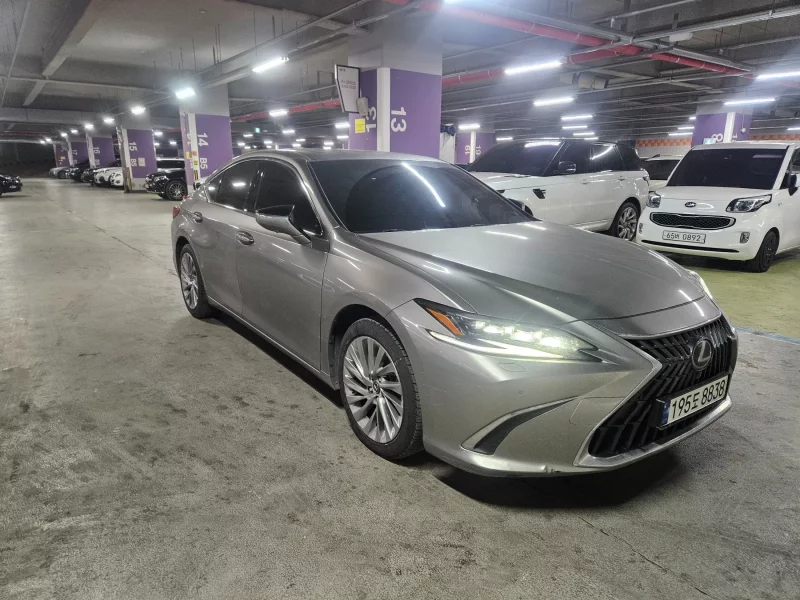 Lexus ES300h