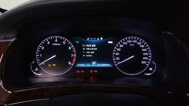 Hyundai Equus