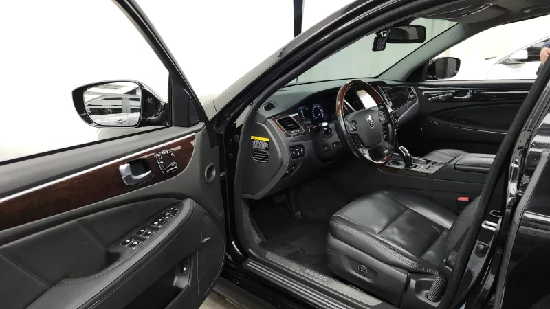 Hyundai Equus