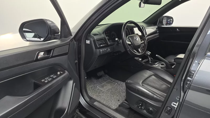 SsangYong Rexton Sports Khan