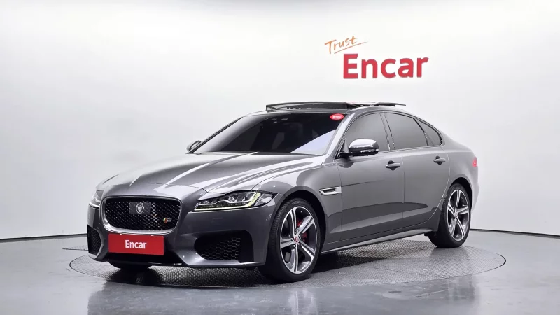 Jaguar XF