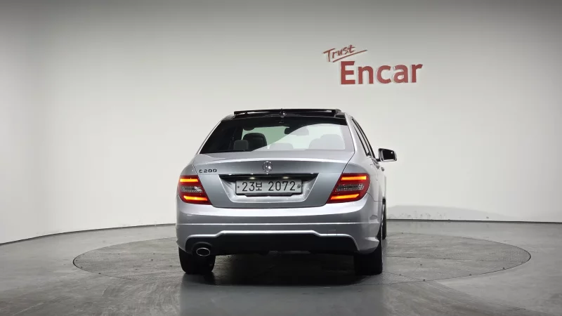 Mercedes-Benz C-Class