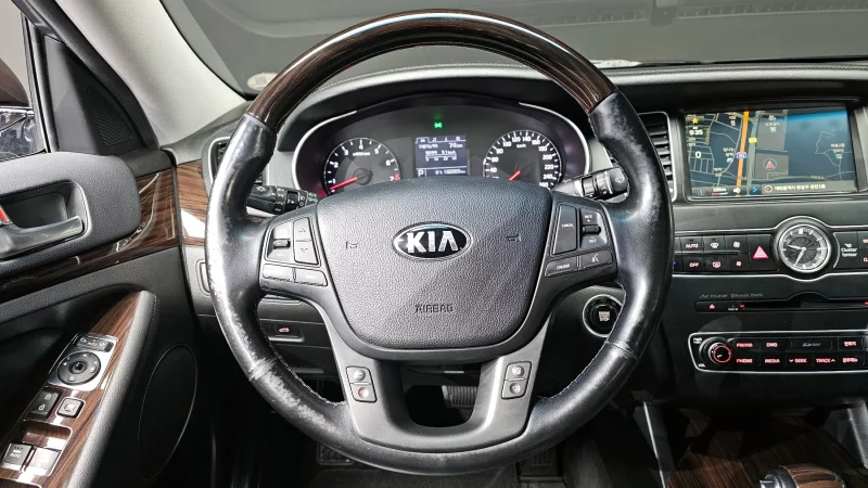 Kia K7