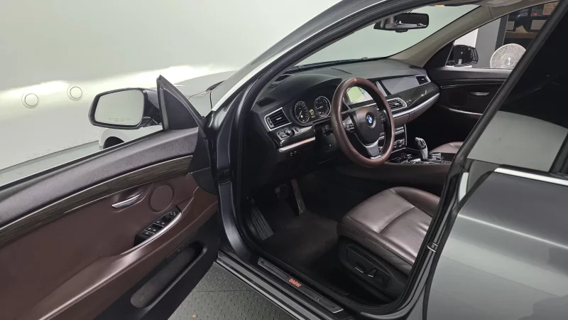 BMW 5-Series Gran Turismo