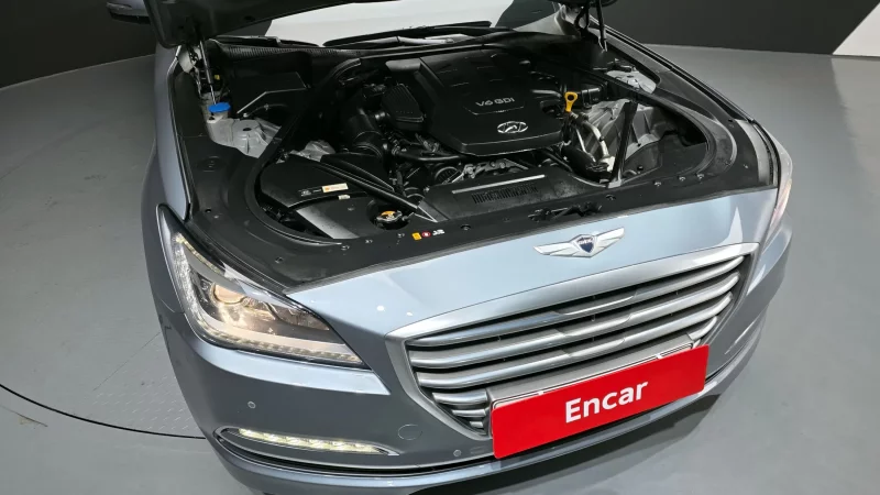 Hyundai Genesis