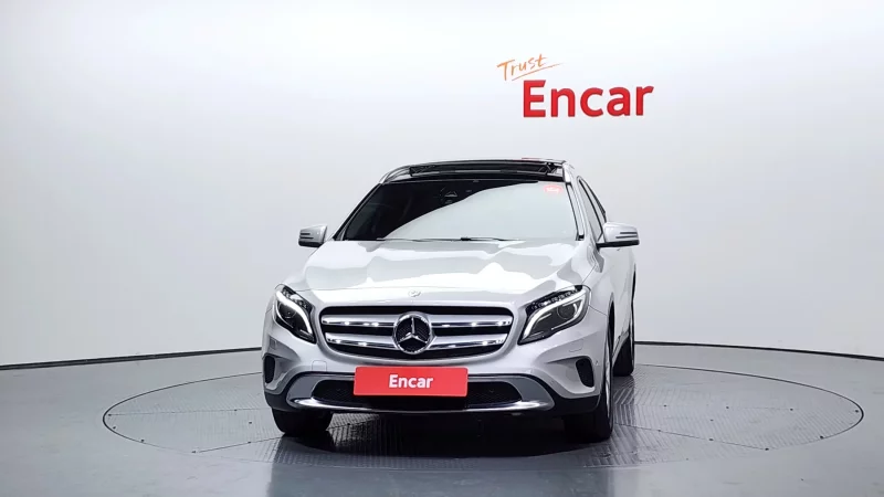 Mercedes-Benz GLA-Class
