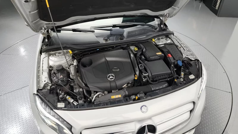 Mercedes-Benz GLA-Class