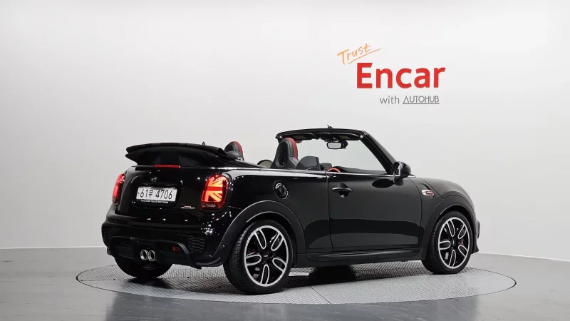 MINI Cooper Convertible