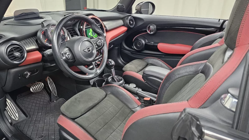 MINI Cooper Convertible