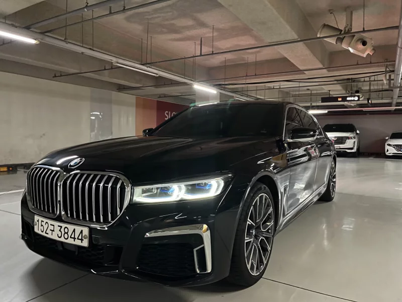 BMW 7-Series