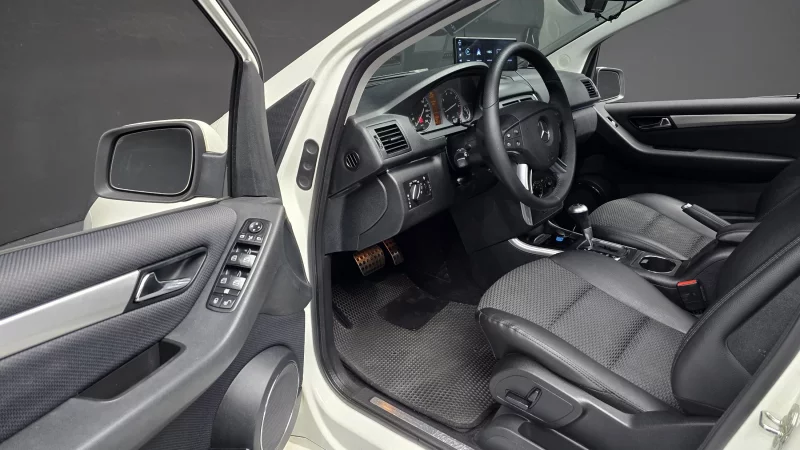 Mercedes-Benz B-Class