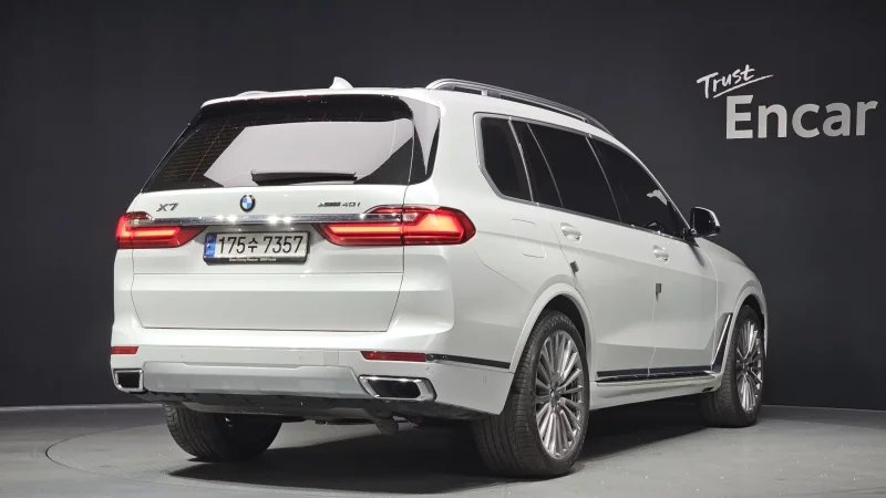 BMW X7