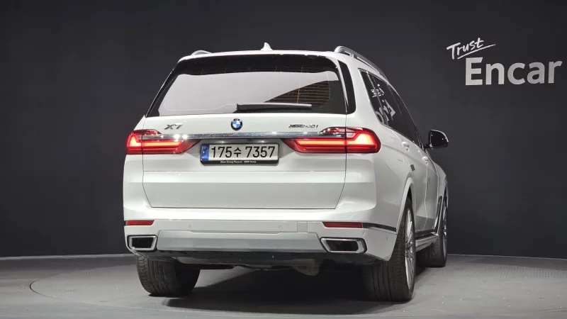 BMW X7