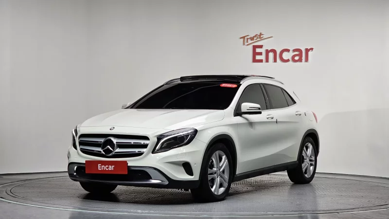 Mercedes-Benz GLA-Class