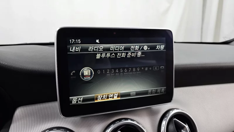 Mercedes-Benz GLA-Class