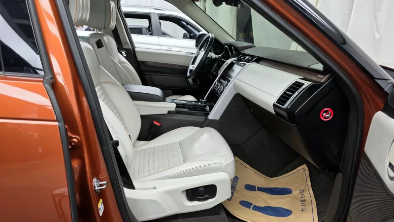 Land Rover DISCOVERY