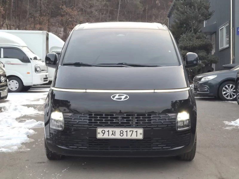 Hyundai Staria