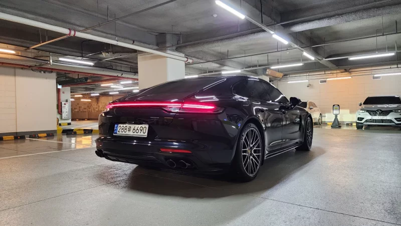 Porsche PANAMERA