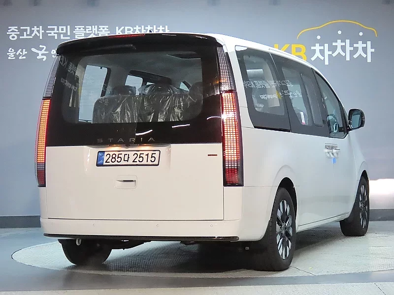 Hyundai Staria