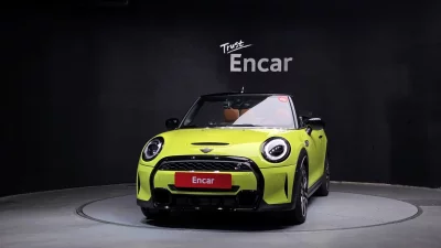 MINI Cooper Convertible