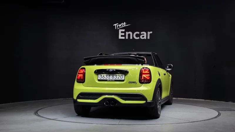 MINI Cooper Convertible