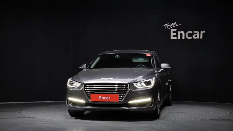 Genesis EQ900