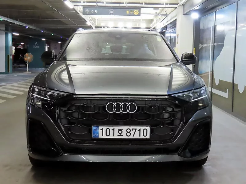 Audi Q8
