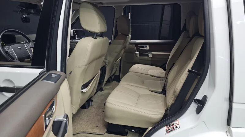 Land Rover DISCOVERY