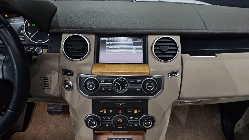 Land Rover DISCOVERY