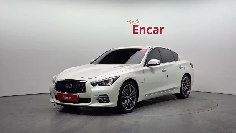 Infiniti Q50
