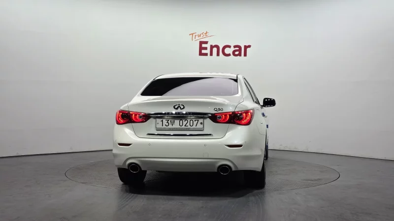Infiniti Q50