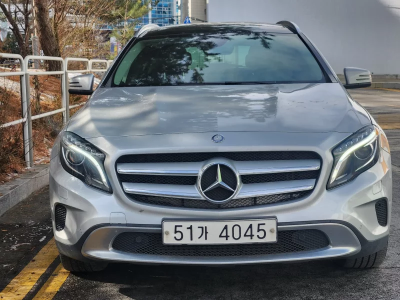 Mercedes-Benz GLA-Class