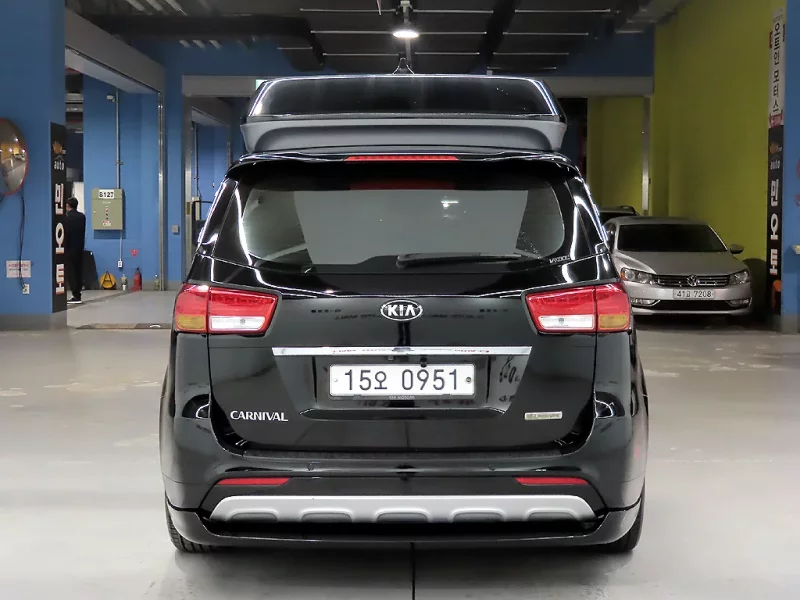 Kia Carnival