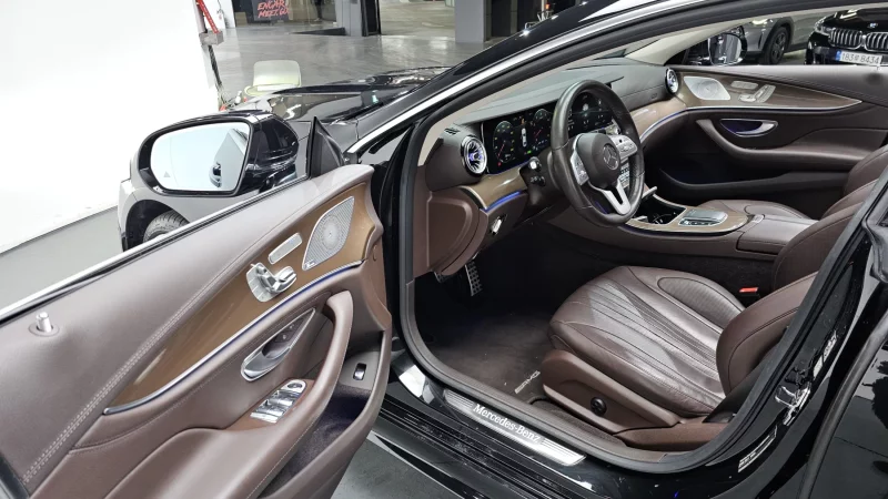 Mercedes-Benz CLS-Class