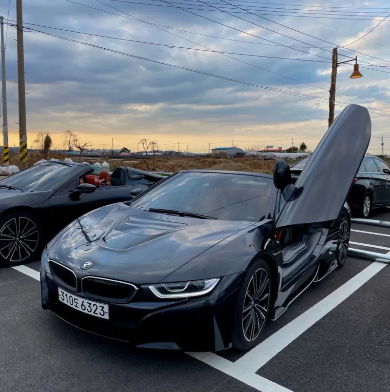 BMW i8