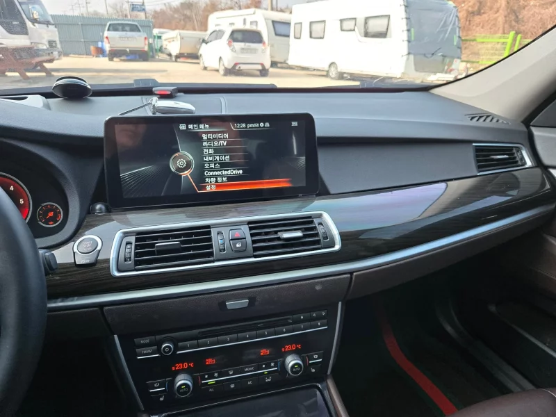 BMW 5-Series Gran Turismo