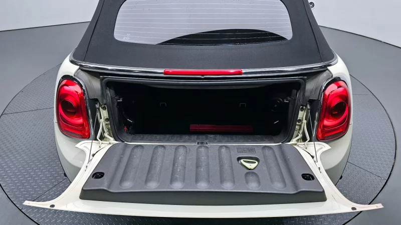 MINI Cooper Convertible