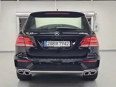 Mercedes-Benz M-class