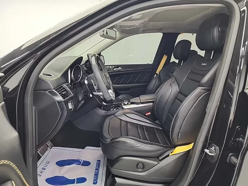 Mercedes-Benz M-class